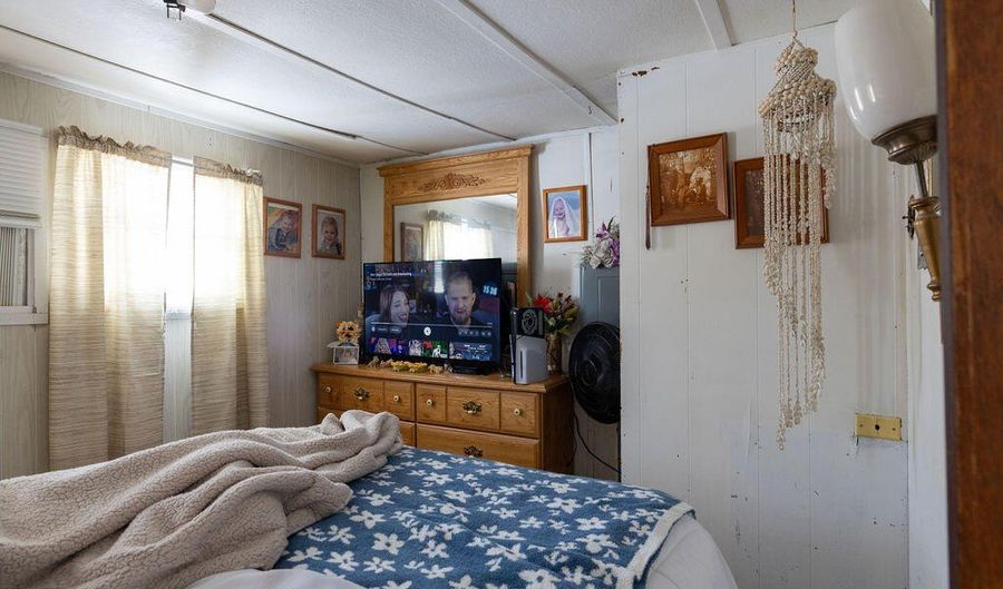 157 Simons Rd, Ancram, NY 12502 - 2 Beds, 1 Bath