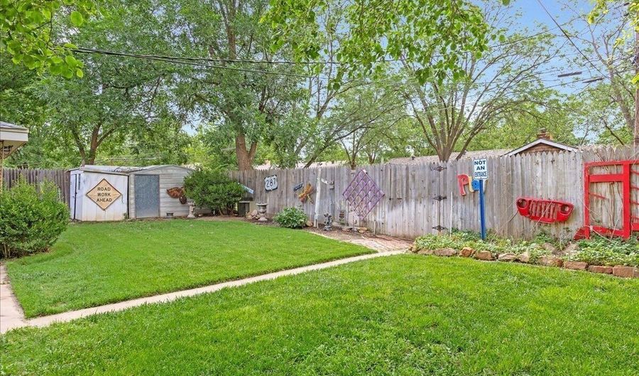 6215 ELMHURST Rd, Amarillo, TX 79106 - 3 Beds, 2 Bath