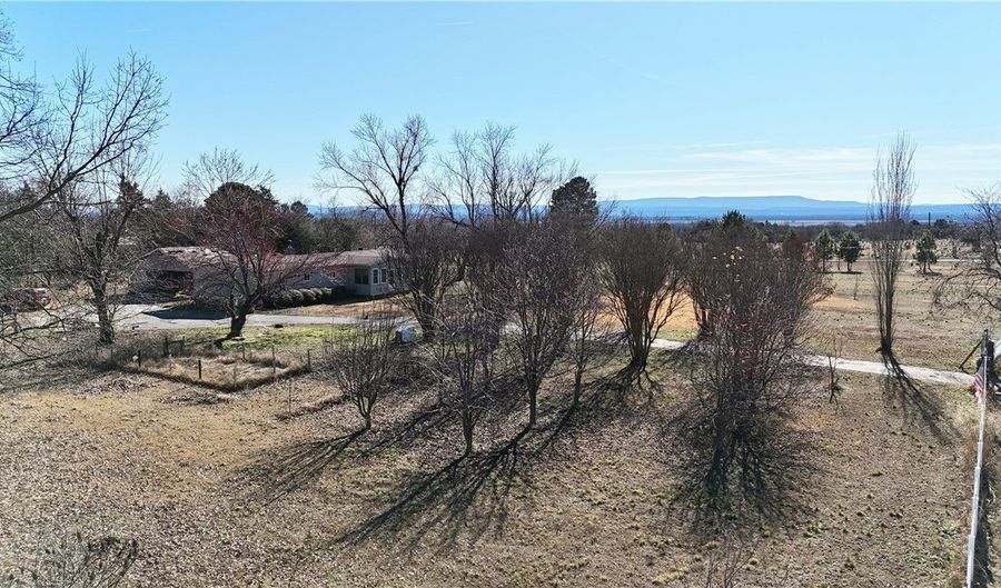 4442 Highway 186, Altus, AR 72821 - 3 Beds, 2 Bath