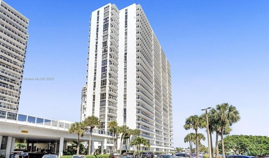 20515 E Country Club Dr 649, Aventura, FL 33180 - 2 Beds, 2 Bath