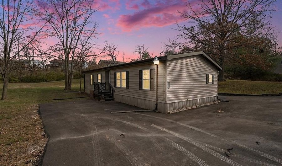 1763 Lisa Dr, Arnold, MO 63010 - 3 Beds, 2 Bath