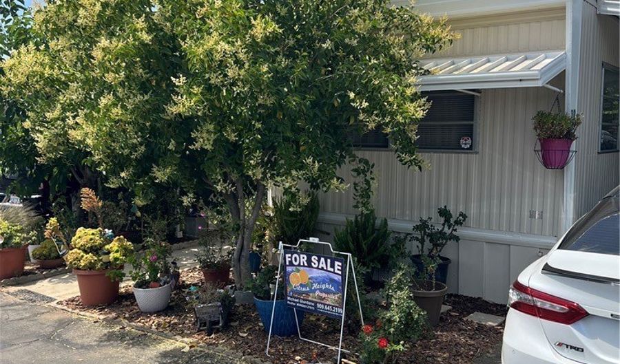12830 6th 30, Yucaipa, CA 92399 - 1 Beds, 1 Bath