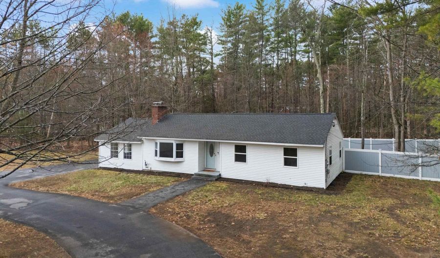 33 State Route 101A, Amherst, NH 03031 - 3 Beds, 1 Bath