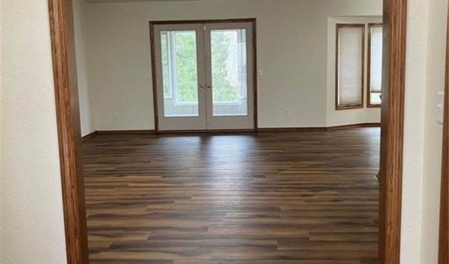 21 Farnham Dr, Bella Vista, AR 72714 - 2 Beds, 2 Bath