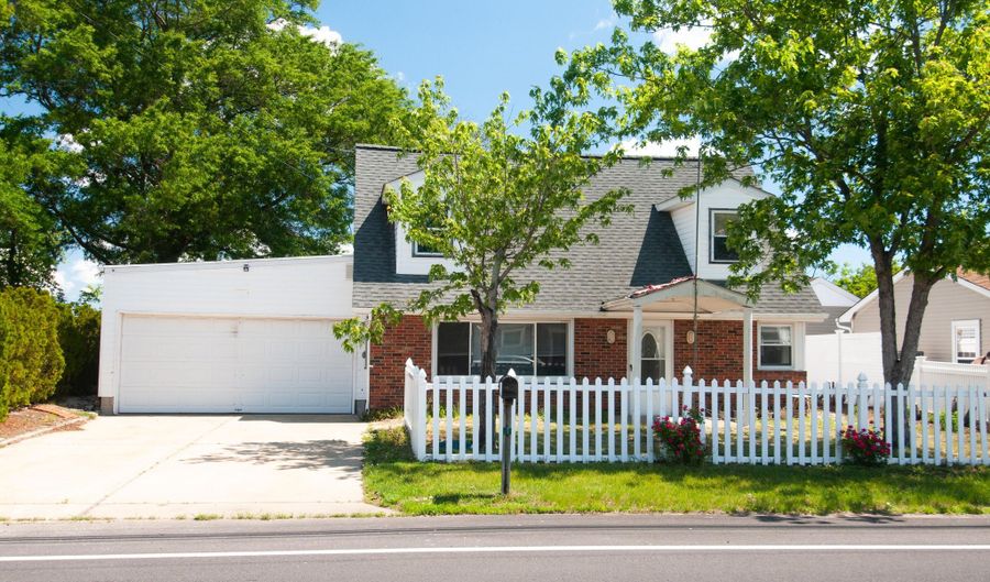 131 Veeder Ln, Bayville, NJ 08721 - 4 Beds, 2 Bath