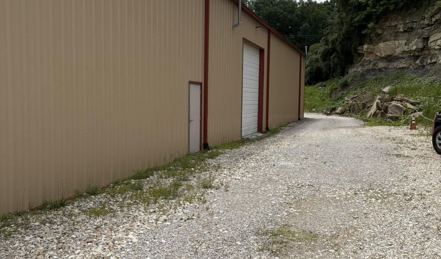 360 402 S Big Run Rd, Ashland, KY 41102 - 0 Beds, 0 Bath