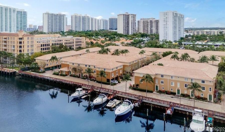2811 NE 185th St 801, Aventura, FL 33180 - 3 Beds, 2 Bath