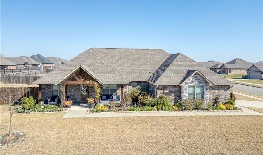 925 Mourning Dove, Barling, AR 72923 - 3 Beds, 2 Bath