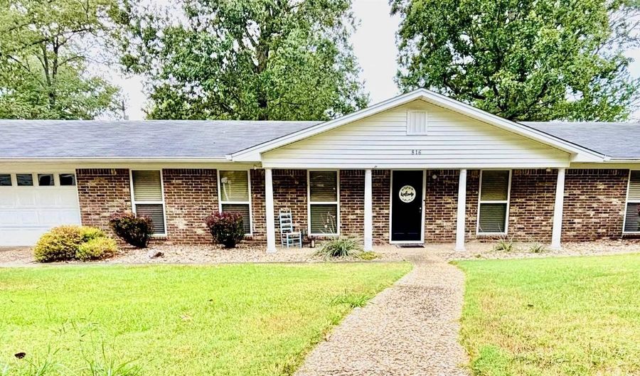 816 Teresa Dr, Benton, AR 72015 - 3 Beds, 2 Bath