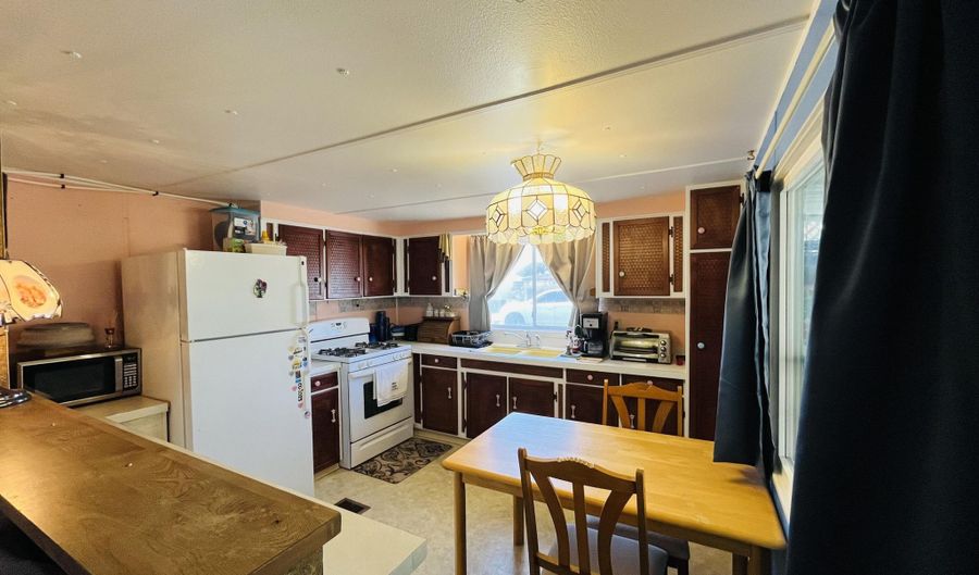 2100 N TREKELL Rd 017, Casa Grande, AZ 85122 - 2 Beds, 1 Bath
