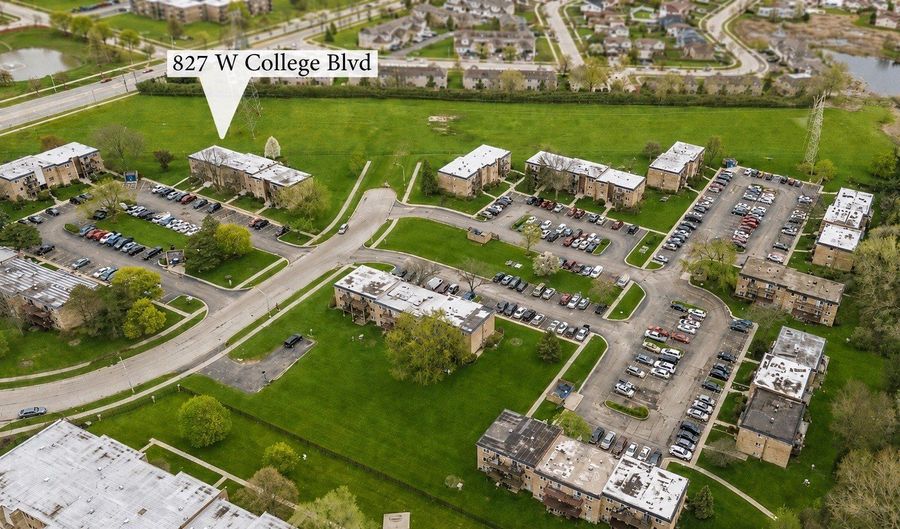 827 College Blvd 202, Addison, IL 60101 - 2 Beds, 1 Bath
