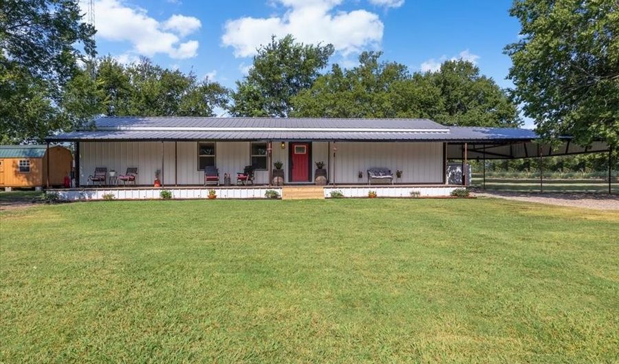 4916 County Road 4415, Wolfe City, TX 75496 - 3 Beds, 2 Bath