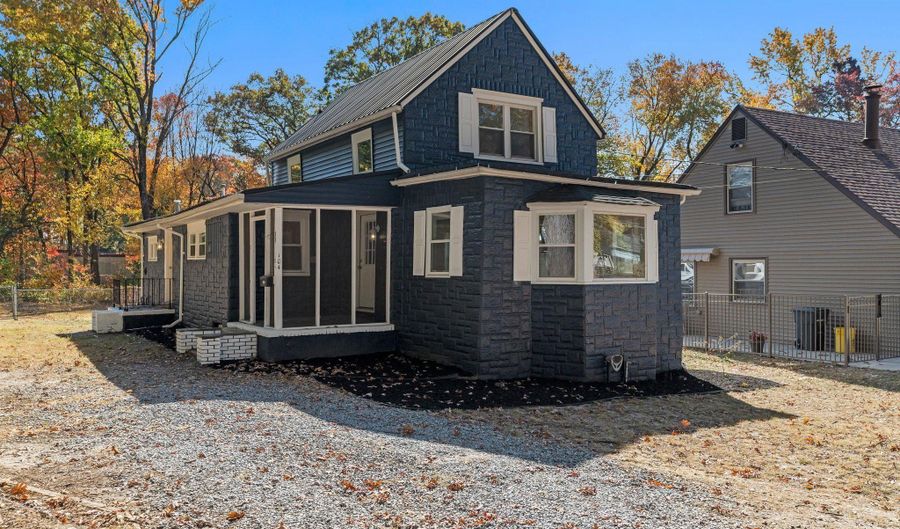 104 BELL Ave, Barrington, NJ 08007 - 3 Beds, 2 Bath