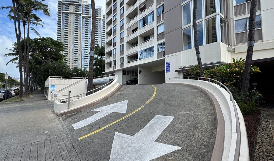 1676 Ala Moana Blvd 203, Honolulu, HI 96815 - 2 Beds, 2 Bath