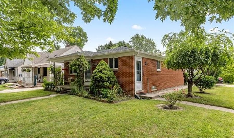 17127 Euclid Ave, Allen Park, MI 48101 - 3 Beds, 2 Bath