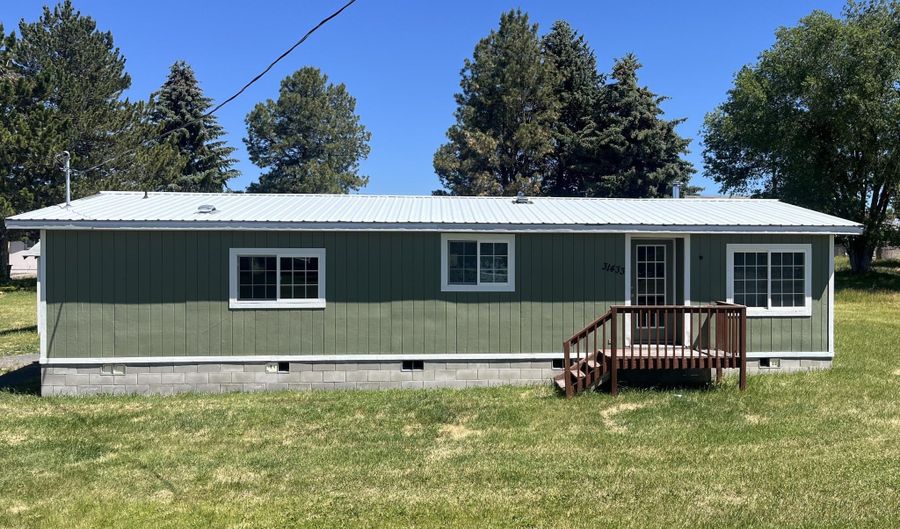 31433 Price St, Bonanza, OR 97623 - 2 Beds, 2 Bath