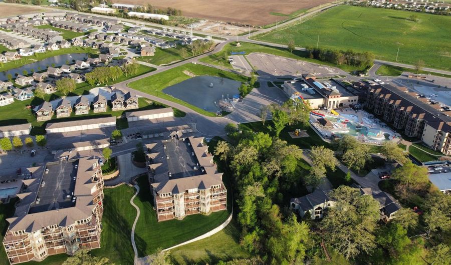 435 240th Ave 208, Arnolds Park, IA 51331 - 3 Beds, 2 Bath