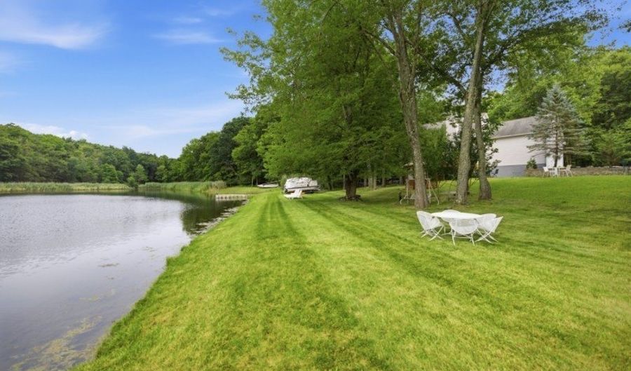 80 Skytop Rd, Andover, NJ 07860 - 5 Beds, 4 Bath