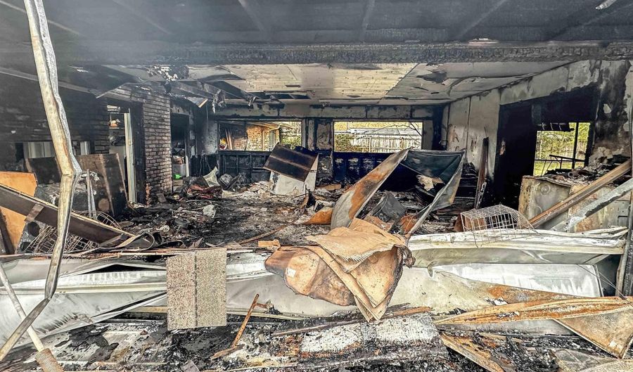 12231 Mollylea Dr, Baton Rouge, LA 70815 - 4 Beds, 2 Bath