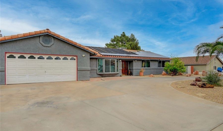 120 W Middleton Dr, Henderson, NV 89015 - 3 Beds, 3 Bath