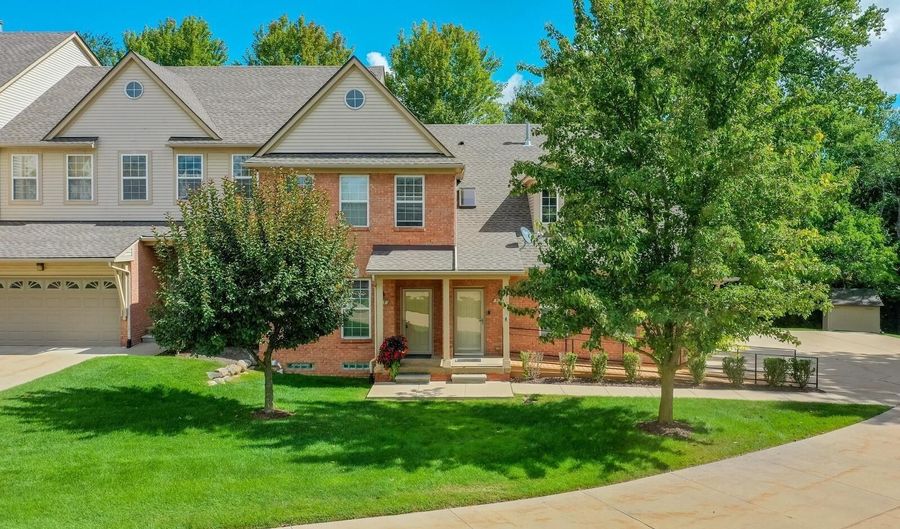 5167 Parsley, Shelby Twp., MI 48316 - 2 Beds, 2 Bath