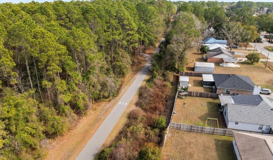 425 3RD St W, Baldwin, FL 32234 - 4 Beds, 2 Bath