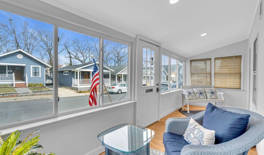 629 Redmond Ave, Belmar, NJ 07719 - 2 Beds, 1 Bath