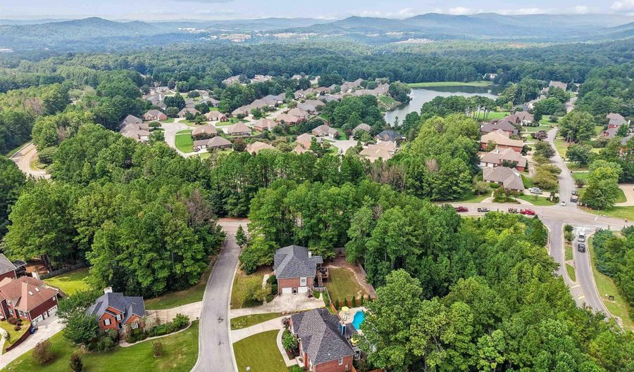 109 BROADMOOR Ln, Alabaster, AL 35007 - 4 Beds, 3 Bath
