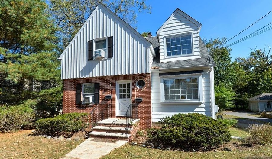 65 PARK Ave, Allendale, NJ 07401 - 4 Beds, 2 Bath