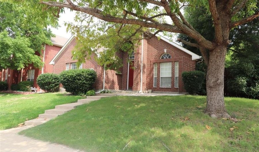 2026 Fox Glen Dr, Allen, TX 75013 - 3 Beds, 2 Bath