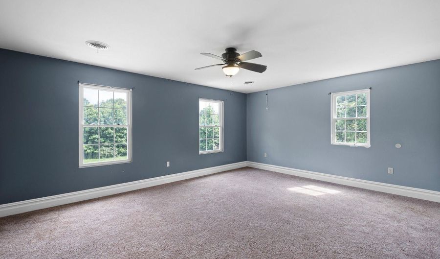 4010 KIRKWOOD SAINT GEORGES Rd, Bear, DE 19701 - 4 Beds, 3 Bath