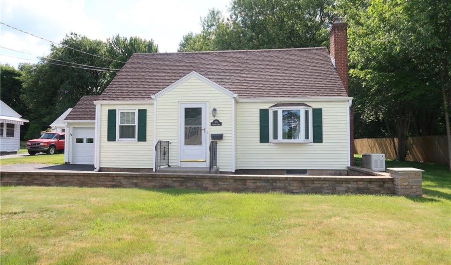 109 Charter Rd, Wethersfield, CT 06109 - 3 Beds, 2 Bath