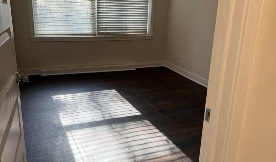 514 RIDGE Rd SE 111, Washington, DC 20019 - 2 Beds, 1 Bath