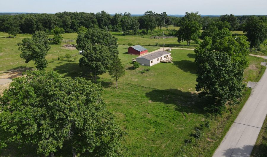 1032 County Road A-409, Ava, MO 65608 - 5 Beds, 3 Bath