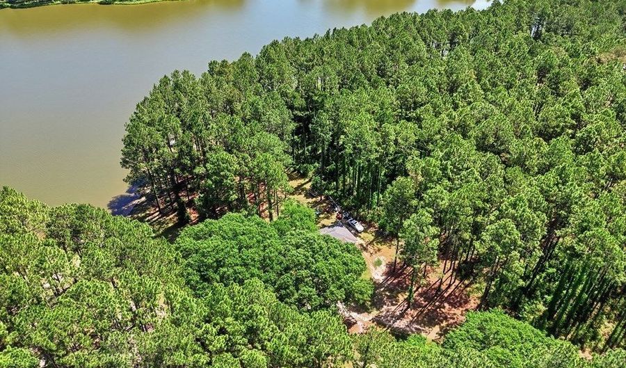 501 Southern Lks, Arabi, GA 31712 - 3 Beds, 2 Bath
