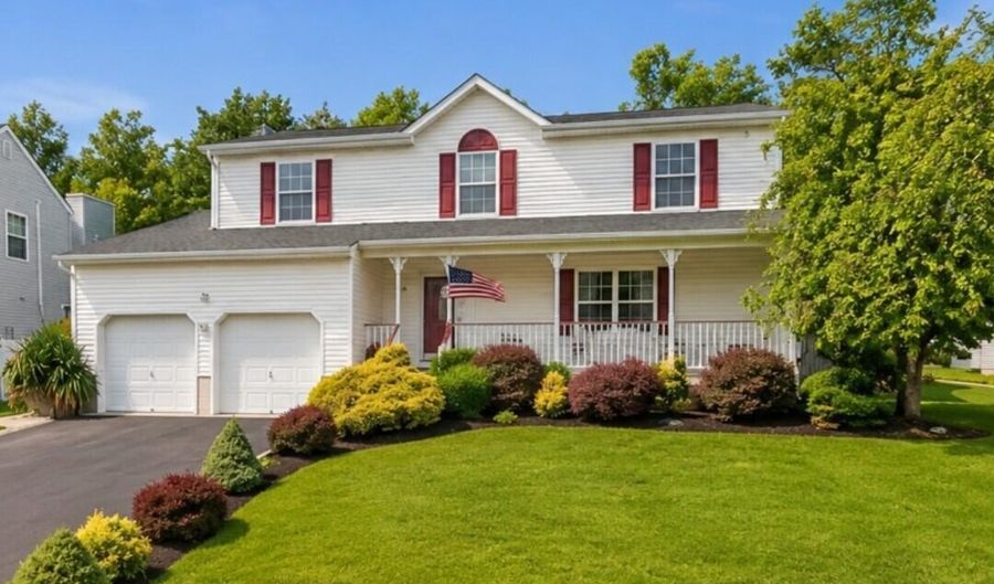 32 Pulaski Dr, Barnegat, NJ 08005 - 4 Beds, 3 Bath