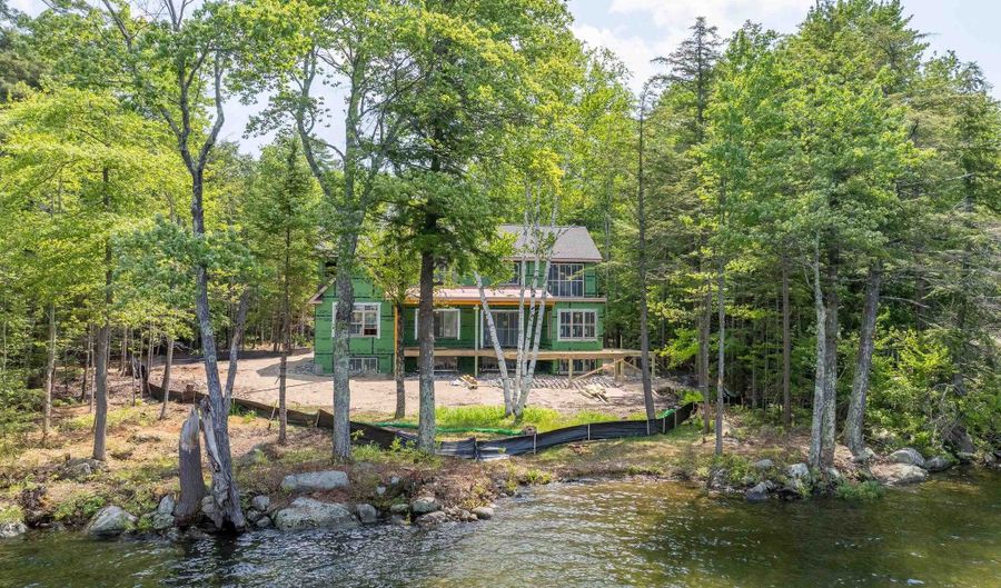 53 Bay Dr, Center Harbor, NH 03226 - 4 Beds, 5 Bath