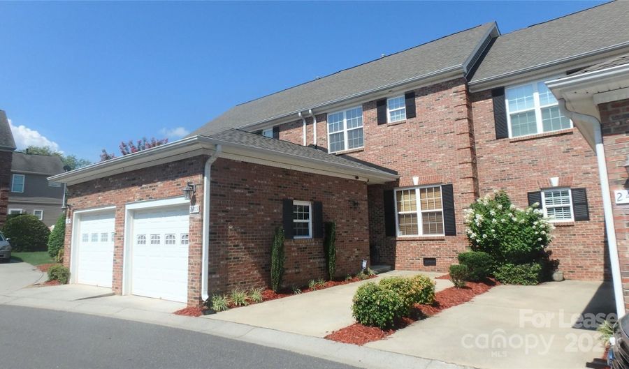 2409 Madeline Meadow Dr, Charlotte, NC 28217 - 2 Beds, 3 Bath