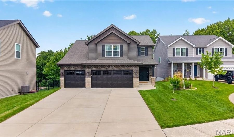 3206 Tuscan Valley Estates Ct, Arnold, MO 63010 - 3 Beds, 3 Bath