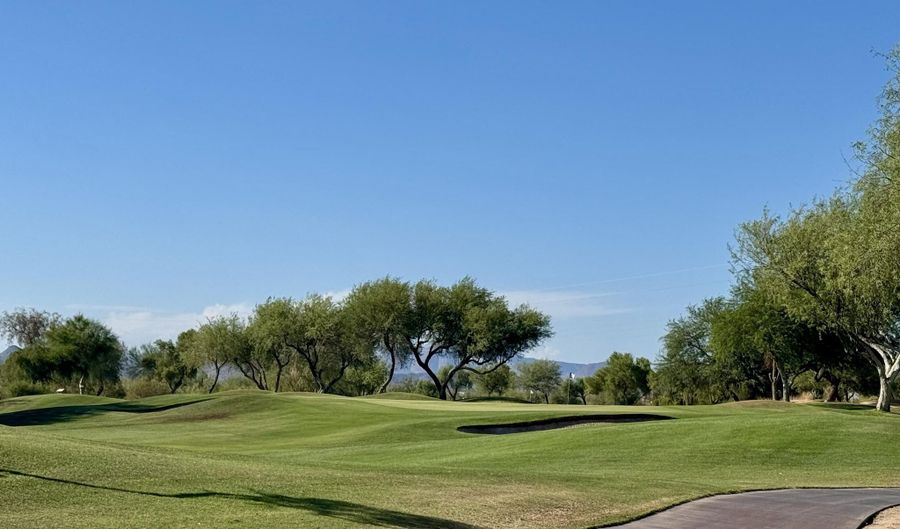 4052 E WILDCAT Dr, Cave Creek, AZ 85331 - 3 Beds, 2 Bath