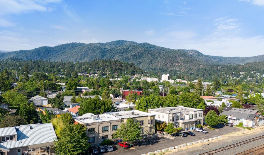 545 A St, Ashland, OR 97520 - 0 Beds, 0 Bath