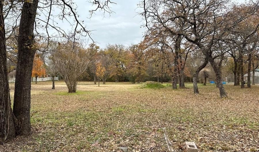 5805 Pecan Cir, Alvarado, TX 76009 - 4 Beds, 3 Bath