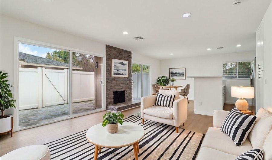 28512 Conejo View Dr, Agoura Hills, CA 91301 - 3 Beds, 2 Bath