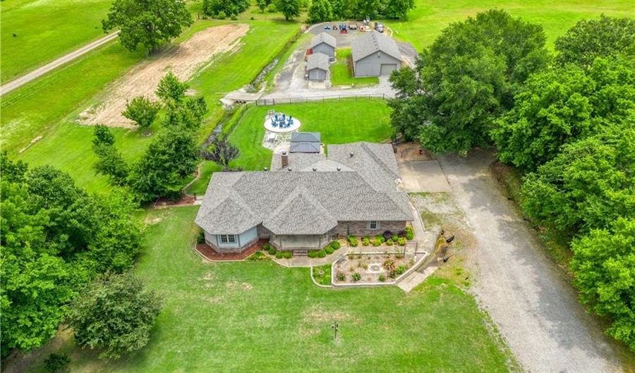 62 N Kibler Hwy, Alma, AR 72921 - 3 Beds, 2 Bath