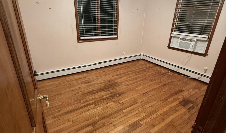 221 Riverside Dr, Bayville, NJ 08721 - 3 Beds, 2 Bath