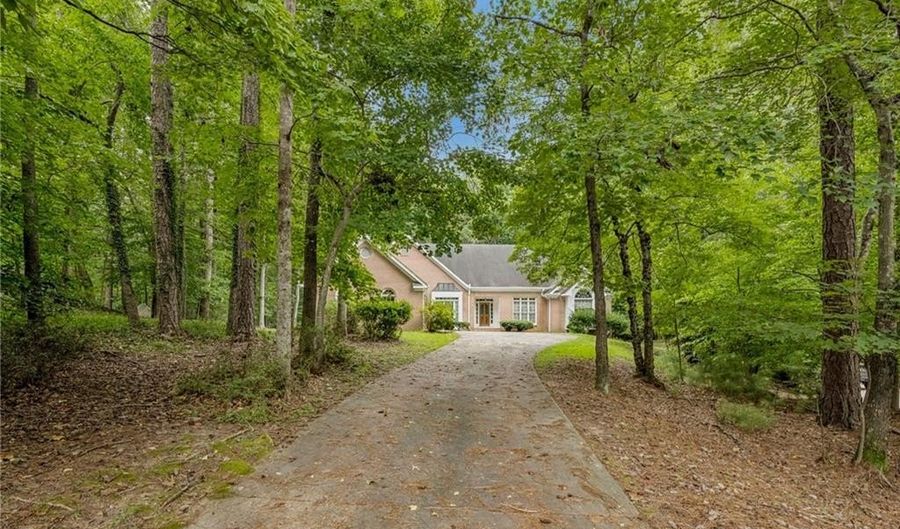 235 Providence Place Way, Alpharetta, GA 30009 - 5 Beds, 5 Bath