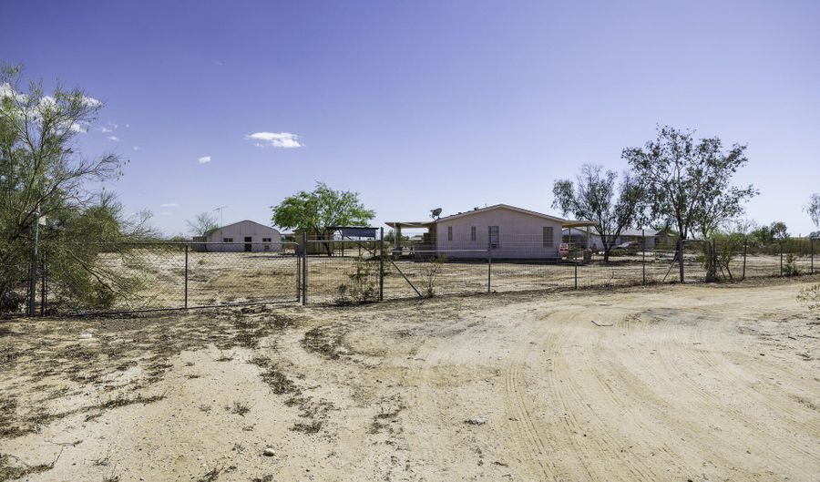 15761 W HOPI Dr, Casa Grande, AZ 85122 - 3 Beds, 2 Bath