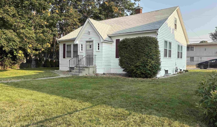 2009 E Linden St, Caldwell, ID 83605 - 5 Beds, 2 Bath