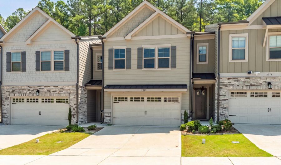 2069 Maggie Valley Dr, Apex, NC 27502 - 3 Beds, 3 Bath