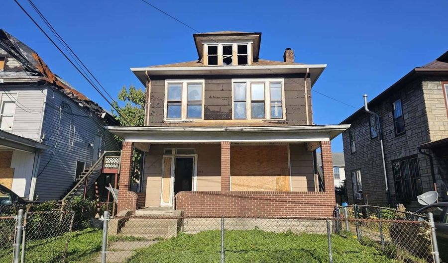 325 Ringo St, Ashland, KY 41101 - 4 Beds, 2 Bath